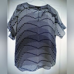 Banana Republic Navy and White Patterned Blouse Size Medium Casual Stylish Work